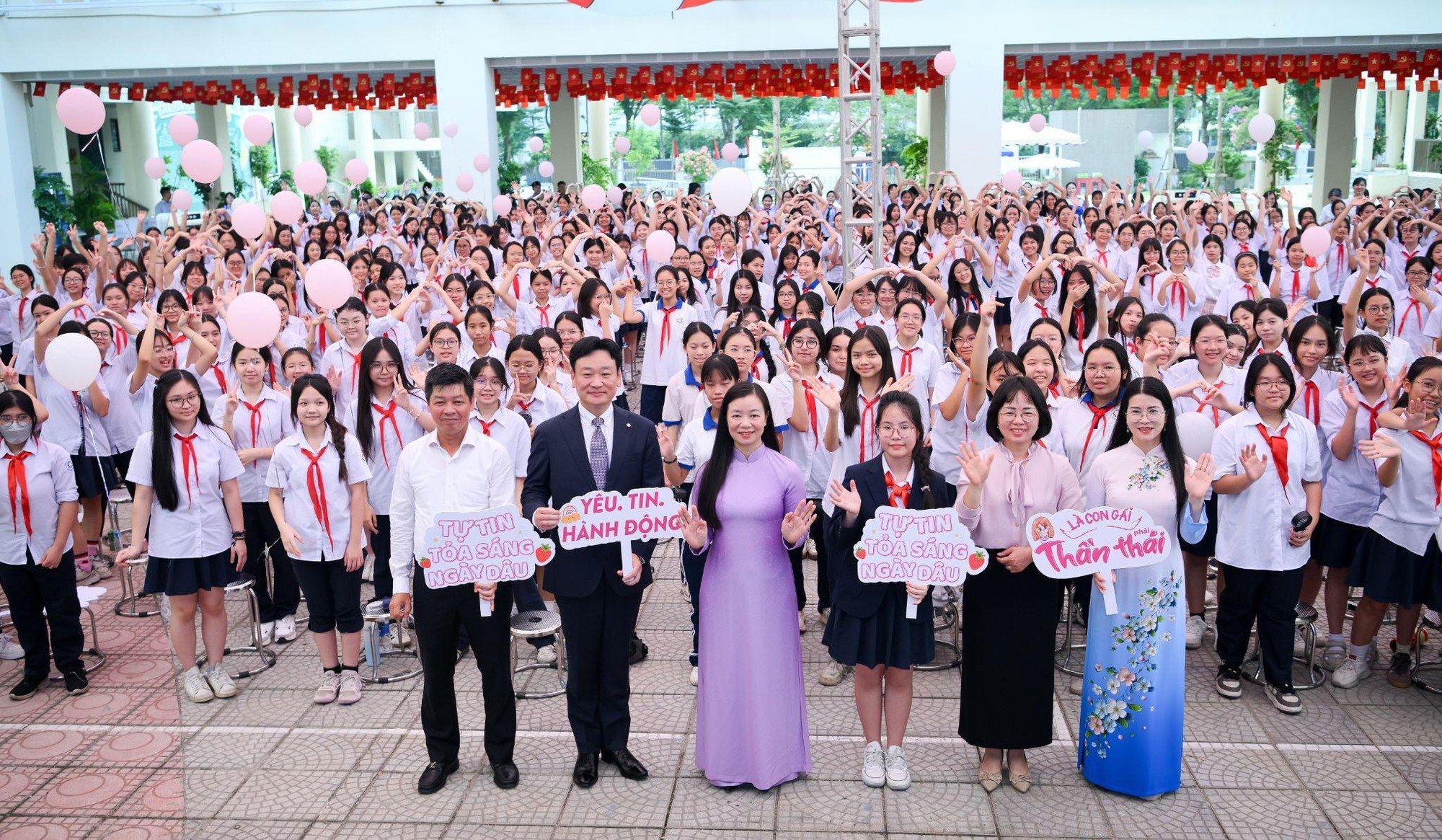 “Là Con Gái Thật Tuyệt” 2026: Diana tiếp sức nữ sinh Việt tự tin trưởng thành - Ảnh 2.
