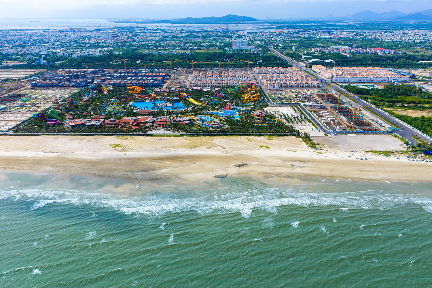 Cận cảnh hàng trăm căn biệt thự, liền kề tại Blanca City trước ngày bàn giao - Ảnh 9.