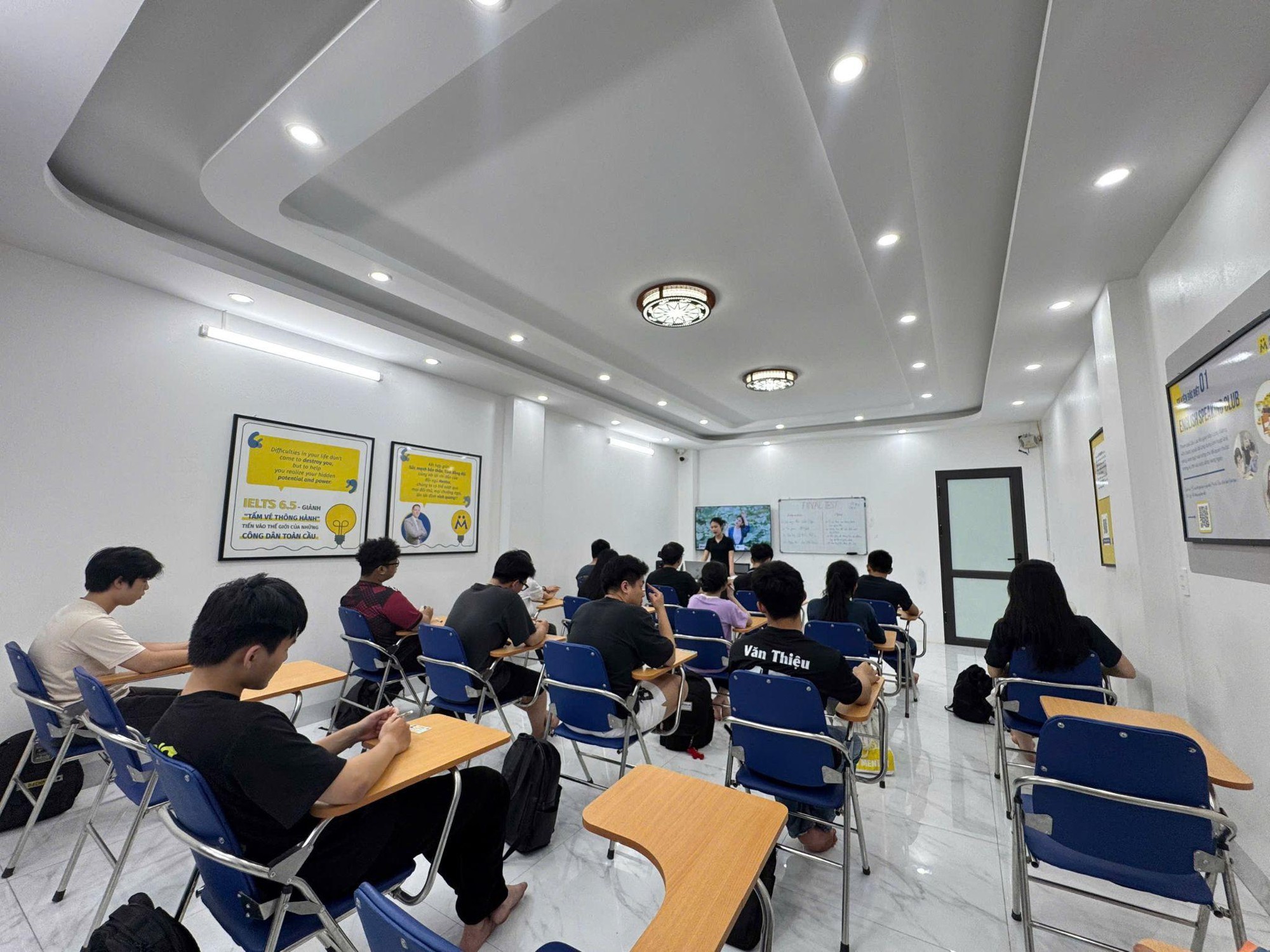 Edutalk được vinh danh Top 10 Hệ sinh th&aacute;i Gi&aacute;o dục Xuất sắc Việt Nam sau một thập kỷ ph&aacute;t triển- Ảnh 1.