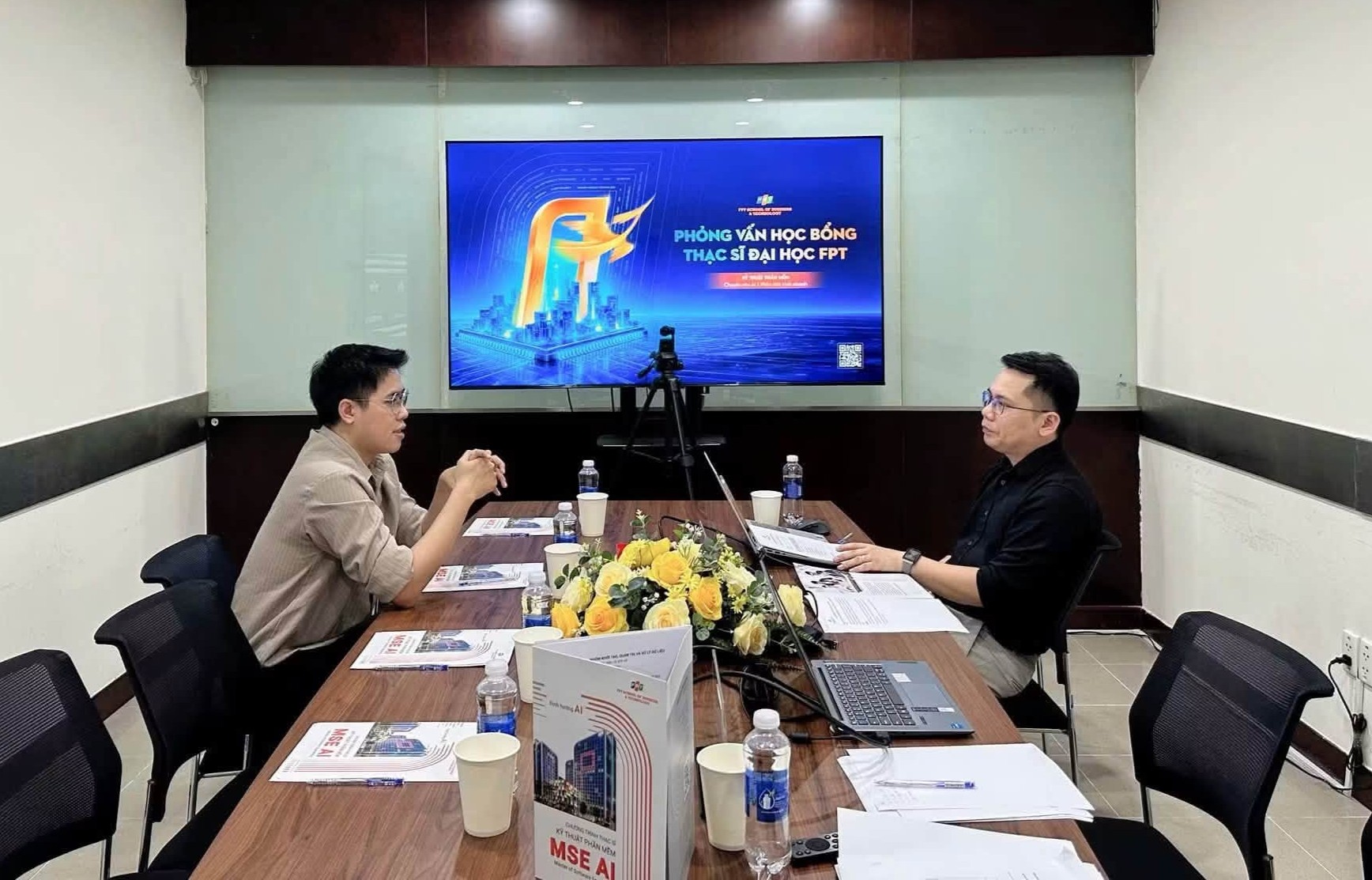 Cơ hội săn học bổng thạc sĩ c&ocirc;ng nghệ tại FPT v&agrave; giao lưu Hiếu PC - Ảnh 2.