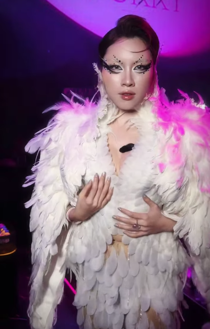 Hội nh&agrave; gi&agrave;u v&agrave; giới hot girl, TikToker đ&atilde; quẩy Halloween tưng bừng: Ai cũng h&oacute;a trang đỉnh, chấm 10 điểm mỏi tay - Ảnh 14.