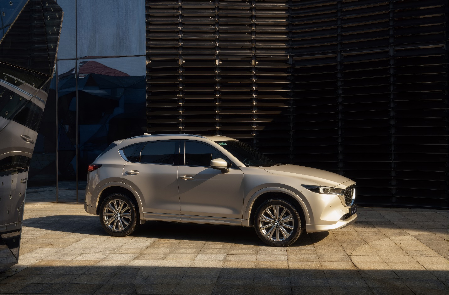 Th&aacute;ng 10, Mazda ưu đ&atilde;i 100% ph&iacute; trước bạ cho c&aacute;c mẫu xe b&aacute;n chạy- Ảnh 1.