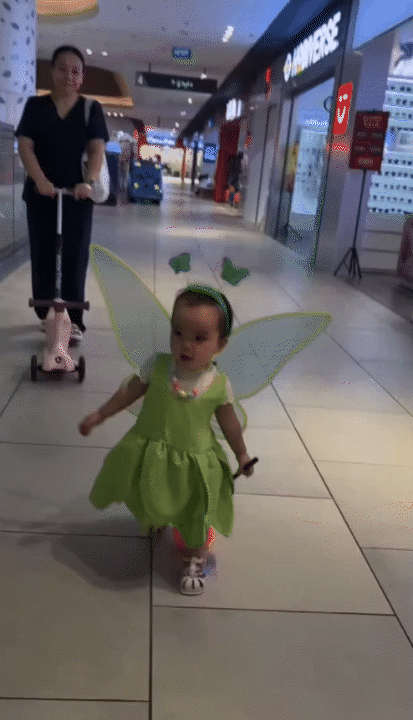 Bé Gạo nhà Ngô Thanh Vân - Huy Trần “chơi lớn” mùa Halloween: Hóa trang mệt nghỉ, hé lộ khoảnh khắc cực kỳ tình cảm với ba mẹ- Ảnh 4.