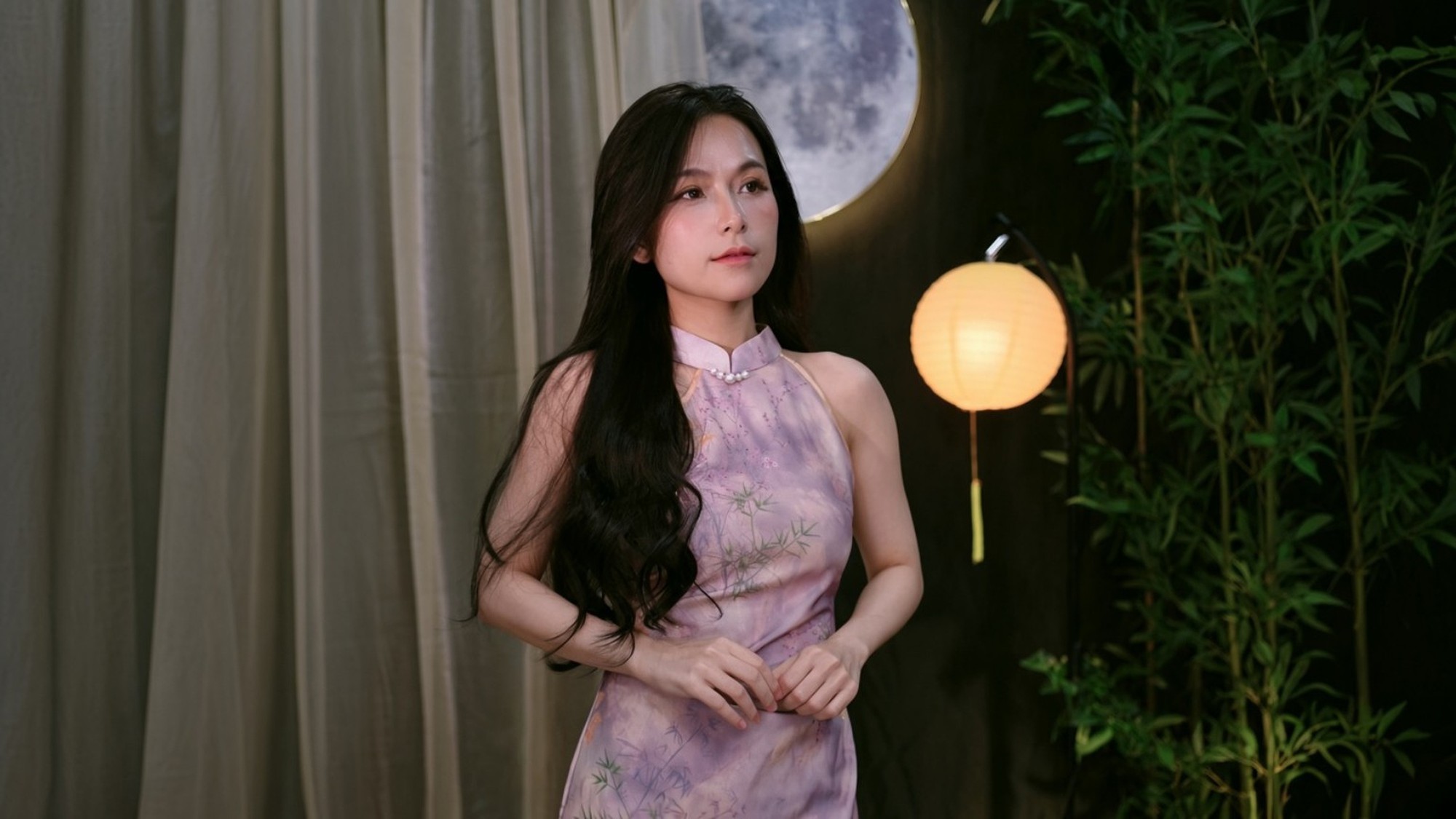 Lê Thị Tường Vi và chuyện livestream thành nghề nghiệp của người trẻ: Cơ hội đi cùng kỹ năng, sự bền bỉ- Ảnh 2.