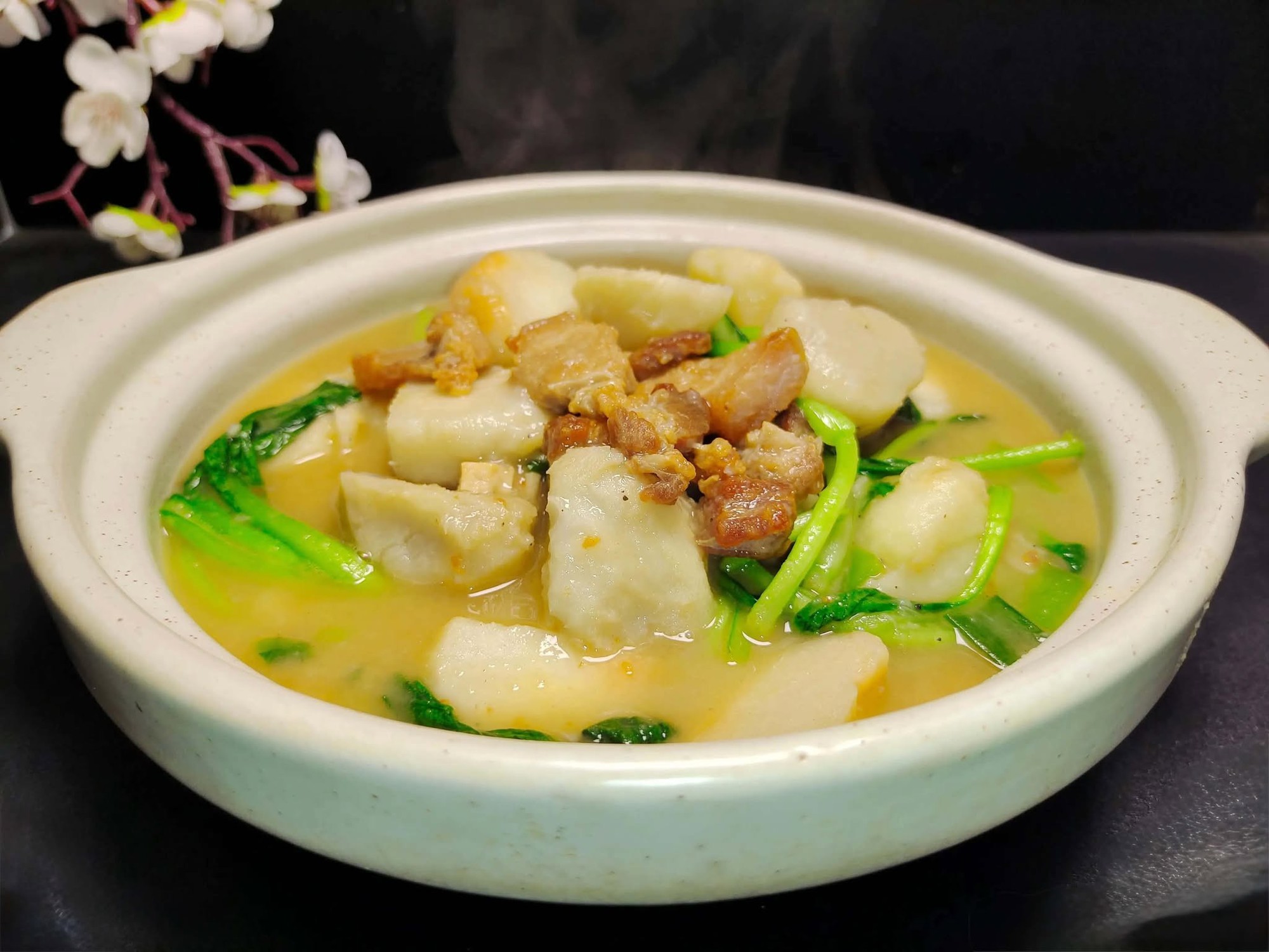 Món này rất dễ nấu và ngon tuyệt, với hương thơm đậm đà, nước dùng ngon đến nỗi bạn sẽ phải xin thêm cơm - Ảnh 2.