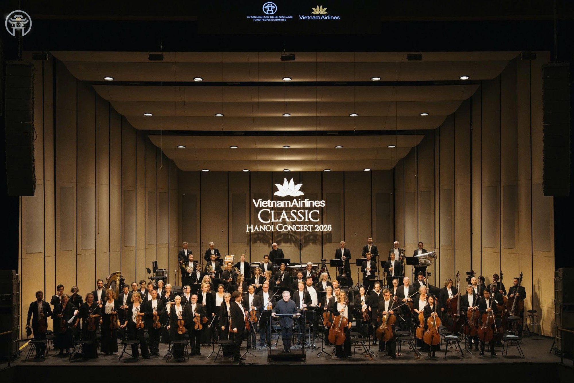 “Tiến quân ca” mở màn đêm diễn của London Symphony Orchestra tại Hà Nội- Ảnh 4.