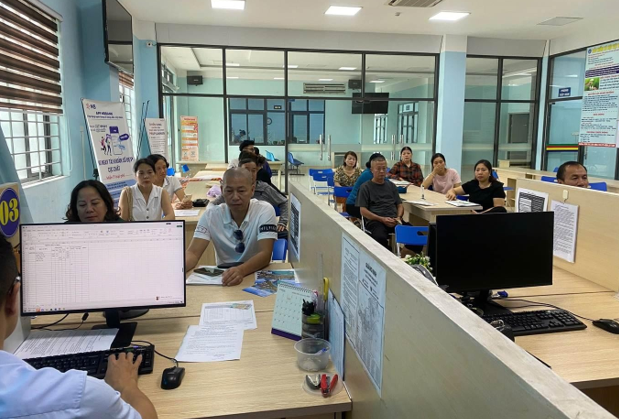 Quảng Ninh đẩy mạnh kết nối việc l&agrave;m, r&uacute;t ngắn thời gian thất nghiệp cho người lao động - Ảnh 2.