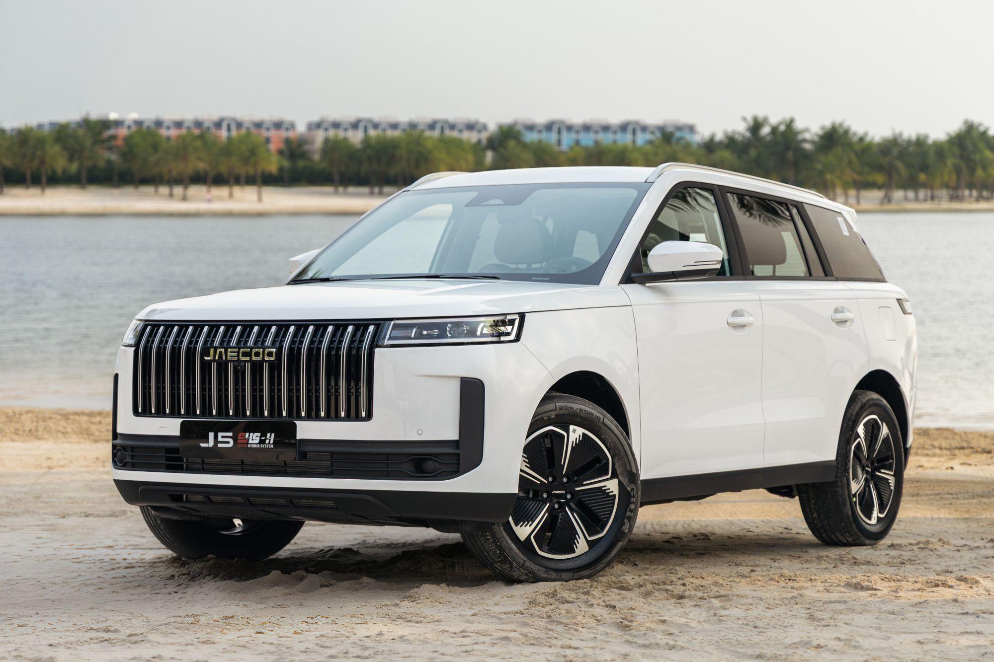 JAECOO J5 SHS-H được vinh danh “Xe Hybrid mới của năm”: Dấu ấn công nghệ Super Hybrid tại Việt Nam - Ảnh 1.