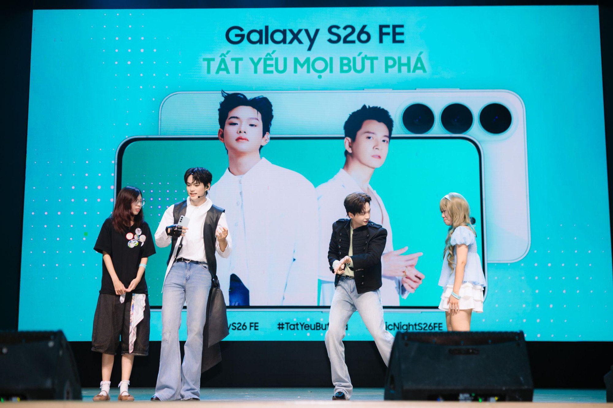 Ngắm loạt khoảnh khắc Epic trong sự kiện “Điều Tất Yếu của Linh Vol.2” qua ống kính Galaxy S26 FE- Ảnh 5.