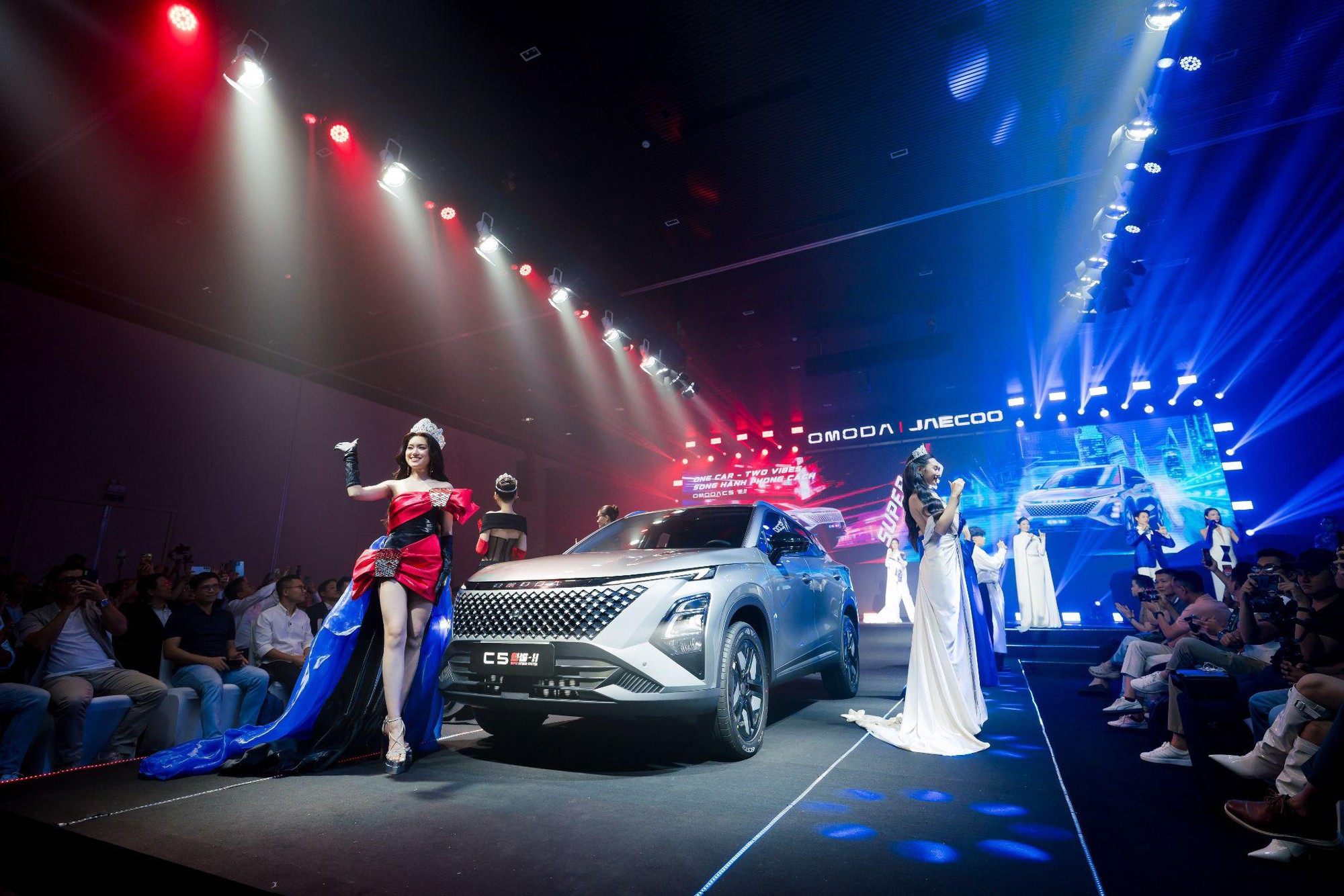 Sự kiện Lễ ra mắt Omoda C5 SHS-H với chủ đề “One Car Two Vibes - Song hành phong cách” lọt Top 5 Sự kiện ngành xe tại Car Choice Awards 2026 - Ảnh 2.