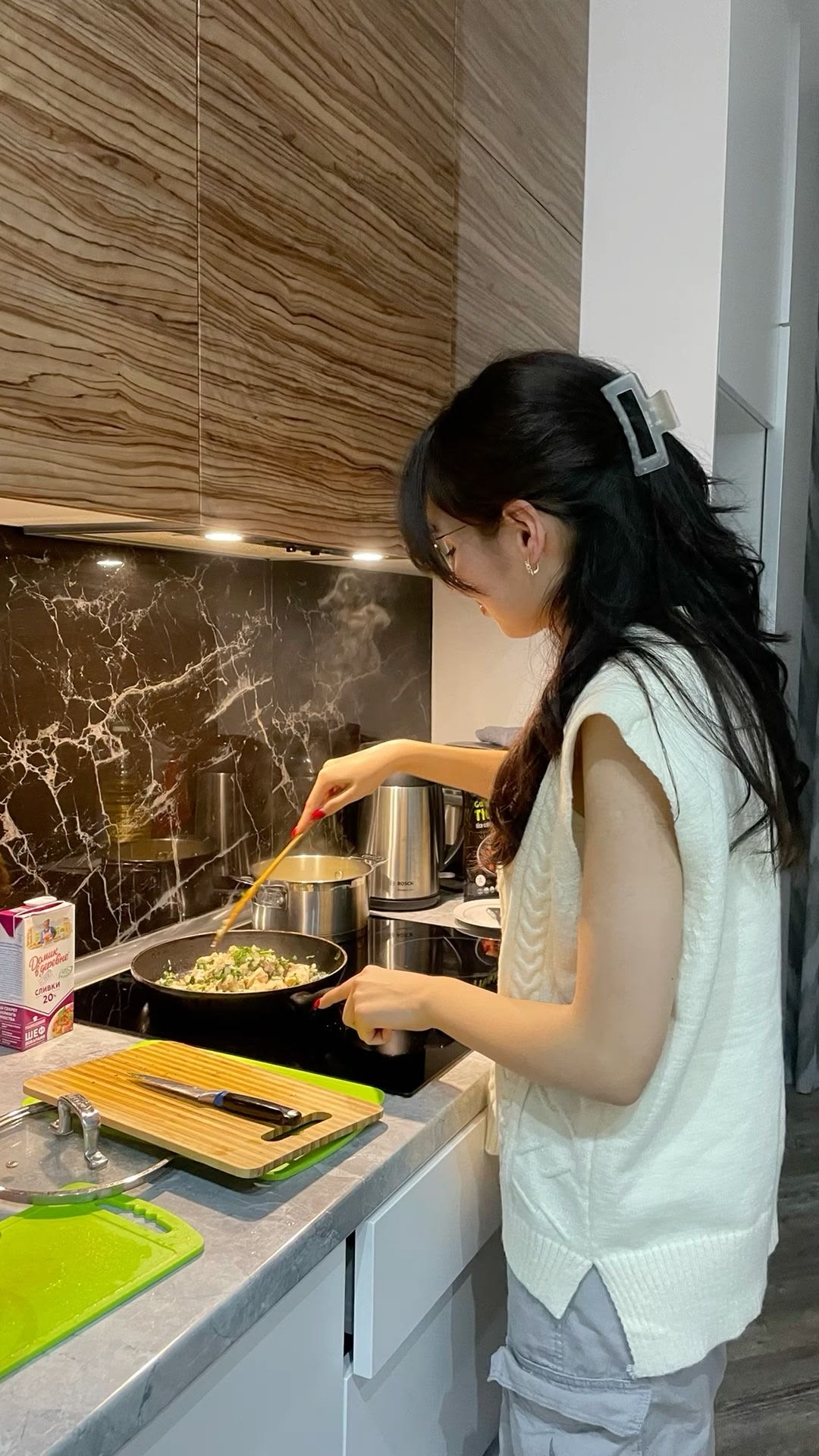 
Một gia đ&igrave;nh 4 người sống với 28 triệu/th&aacute;ng: Sau 3 th&aacute;ng ghi ch&eacute;p, họ cắt được 5 triệu m&agrave; kh&ocirc;ng phải &ldquo;thắt lưng buộc bụng&rdquo;
- Ảnh 2.