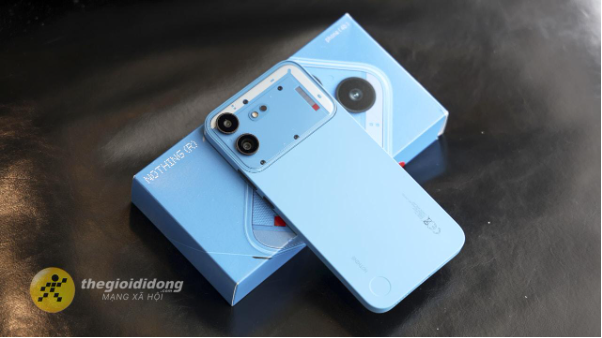 Đ&aacute;nh gi&aacute; Nothing Phone 4b: Ai n&ecirc;n mua?- Ảnh 1.