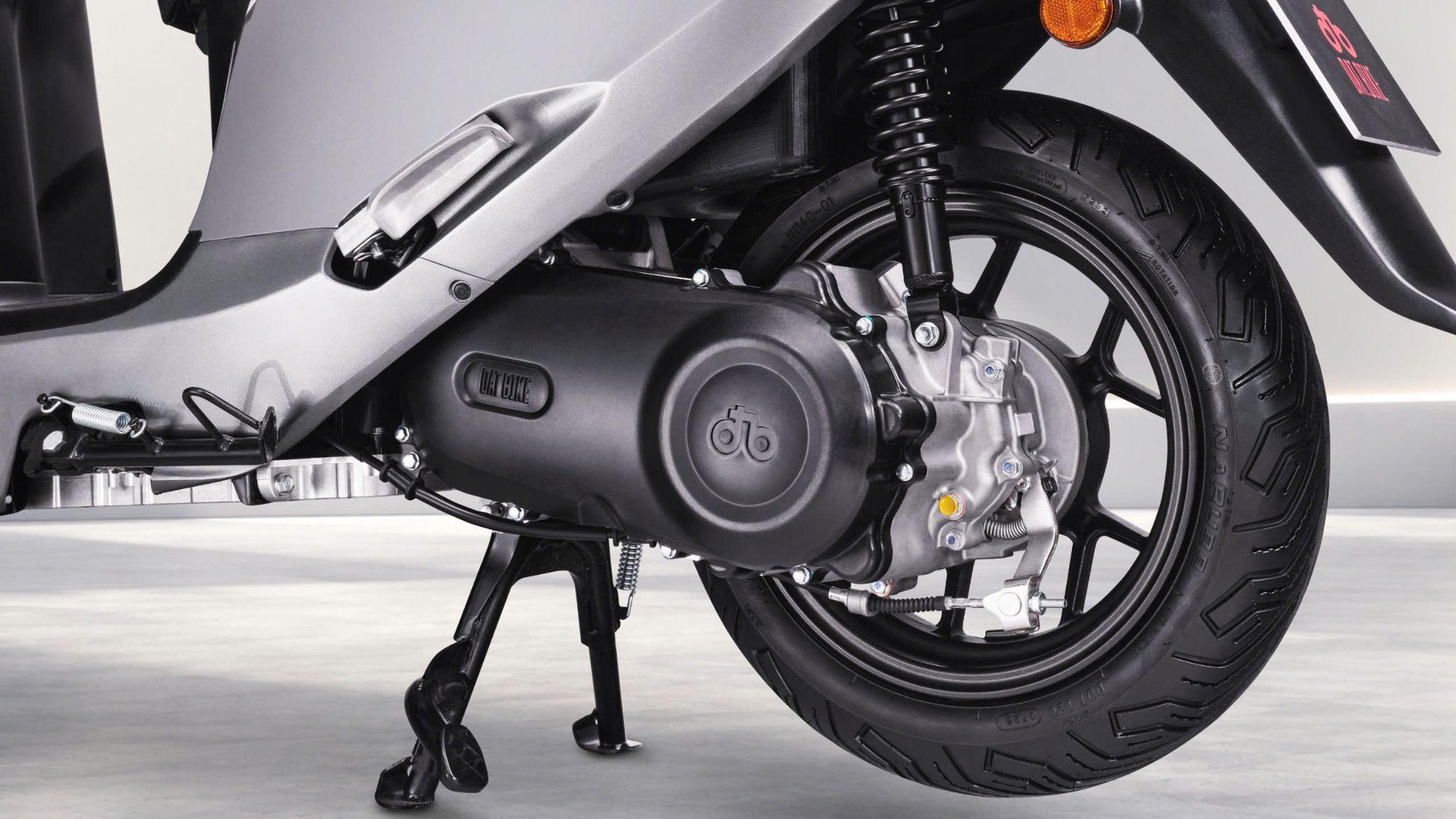 Đột ph&aacute; c&ocirc;ng nghệ Sạc t&iacute;ch hợp của Dat Bike mang về giải thưởng &ldquo;Giải ph&aacute;p th&uacute;c đẩy chuyển đổi xanh&rdquo; tại Better Choice Awards- Ảnh 3.