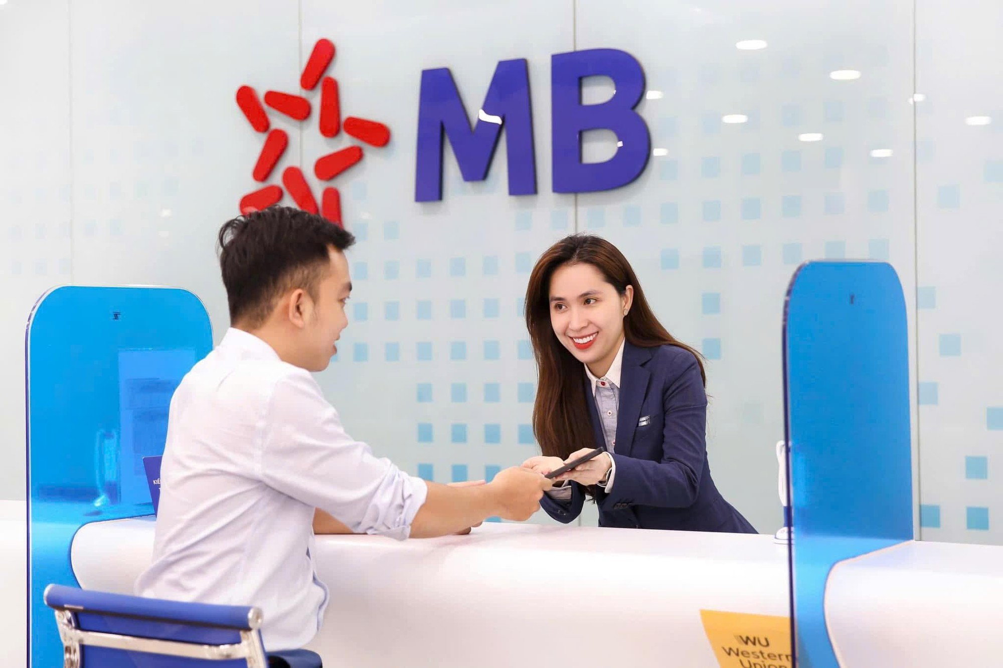 MB tiên phong triển khai công chứng điện tử và đăng ký biện pháp bảo đảm toàn trình - Ảnh 1.