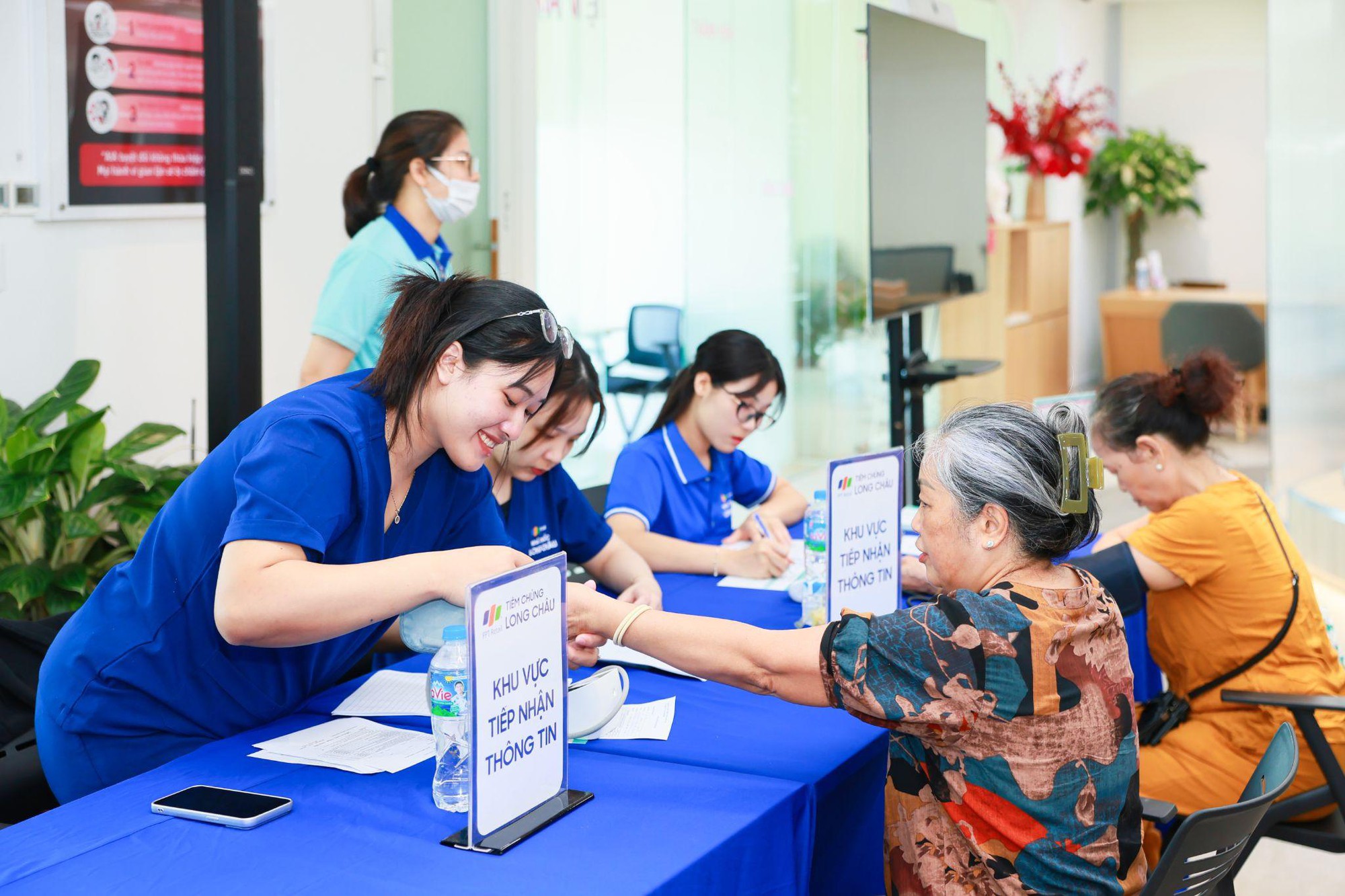 Long Châu chinh phục “cú đúp” giải thưởng tại Better Choice Awards 2026, đánh dấu ba năm liền được vinh danh - Ảnh 3.