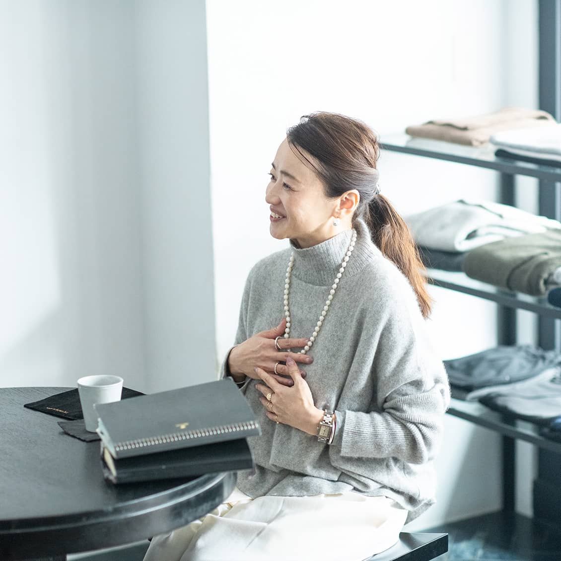Mỗi tháng vừa nhận lương, người phụ nữ này lập tức chia tiền thành 4 ô: Sau tuổi 40 mới hiểu cách này giúp tiêu tiền không còn thấp thỏm - Ảnh 3.