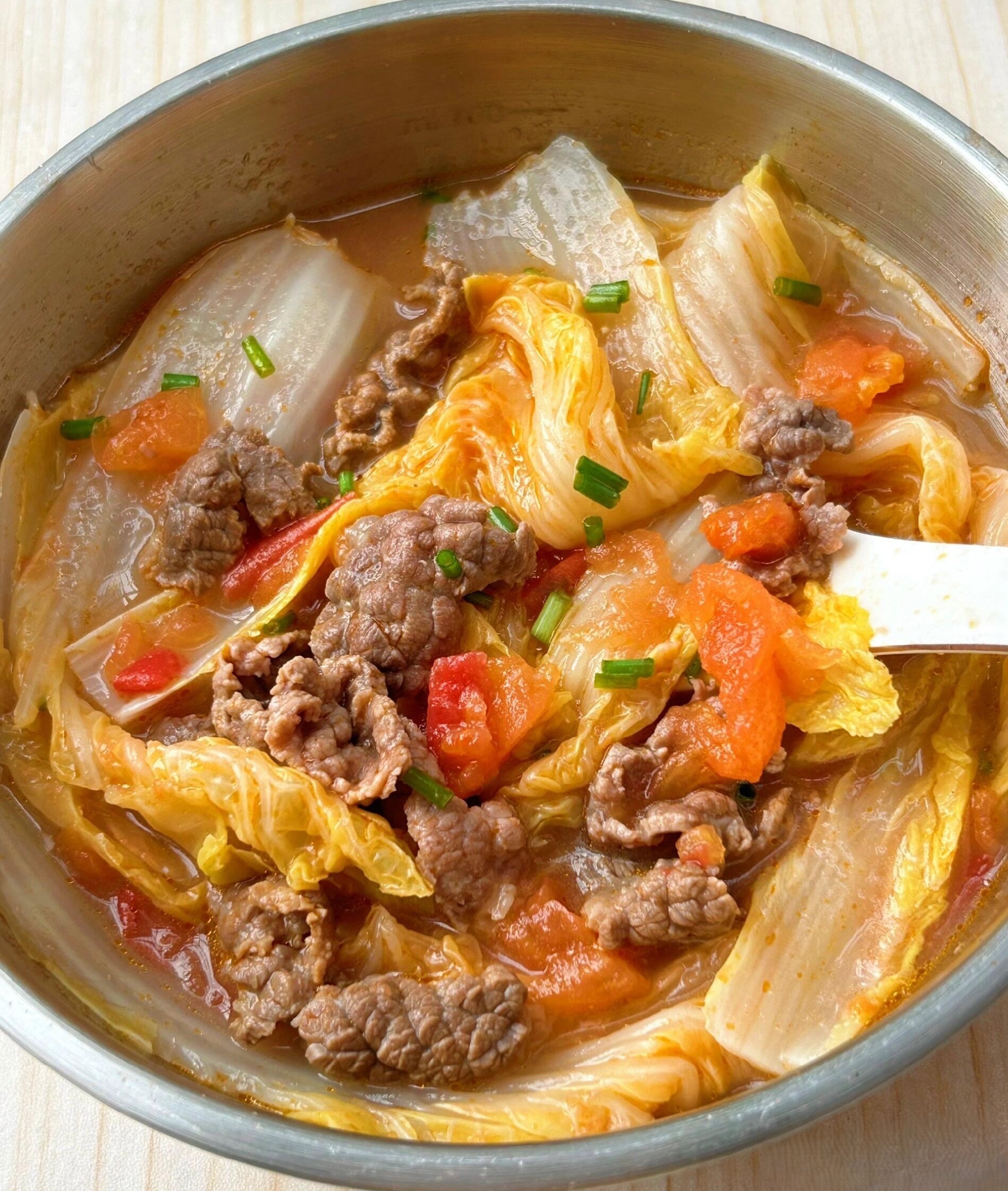 Để bổ sung canxi, hãy luân phiên ăn 7 món dễ làm này: Đủ món thịt, rau và canh mà hiệu quả hơn nước hầm xương - Ảnh 2.