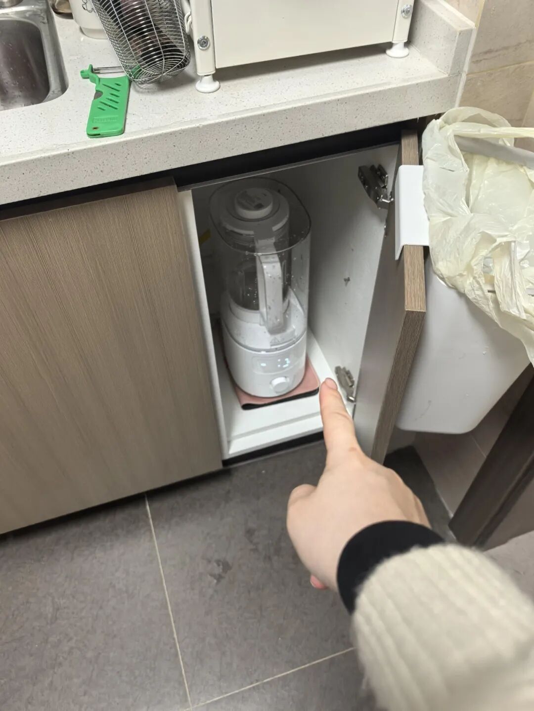 Dọn nhà mới thấy 7 món tôi từng mua vì nghĩ sẽ rất hữu ích: Cuối cùng phần lớn chỉ nằm im, tốn tiền lại chiếm chỗ - Ảnh 4.