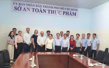 Th&agrave;nh phố Hồ Ch&iacute; Minh siết chặt quản l&yacute; an to&agrave;n thực phẩm từ trường học đến cửa ng&otilde; nhập khẩu- Ảnh 4.