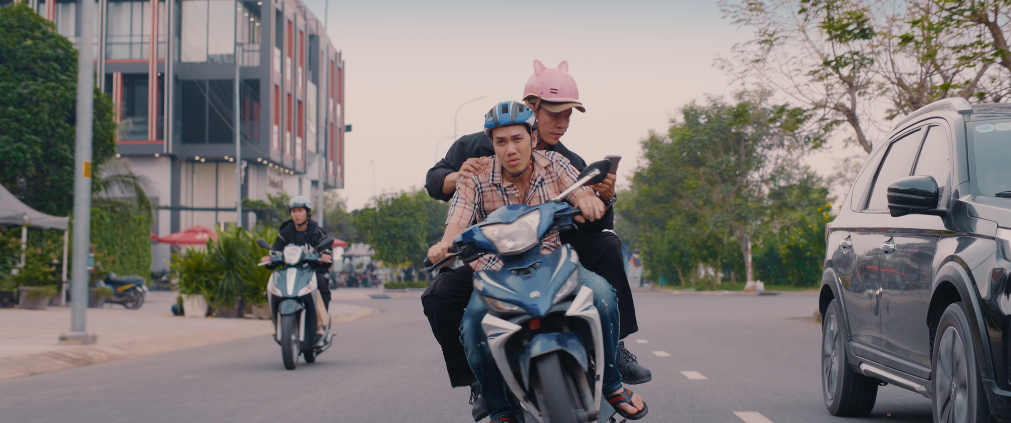 Khổ nhất “Án Mạng Xém Hoàn Hảo”: Anh Tú Atus và DJ Mie vừa bị truy đuổi vừa tự phá án - Ảnh 8.