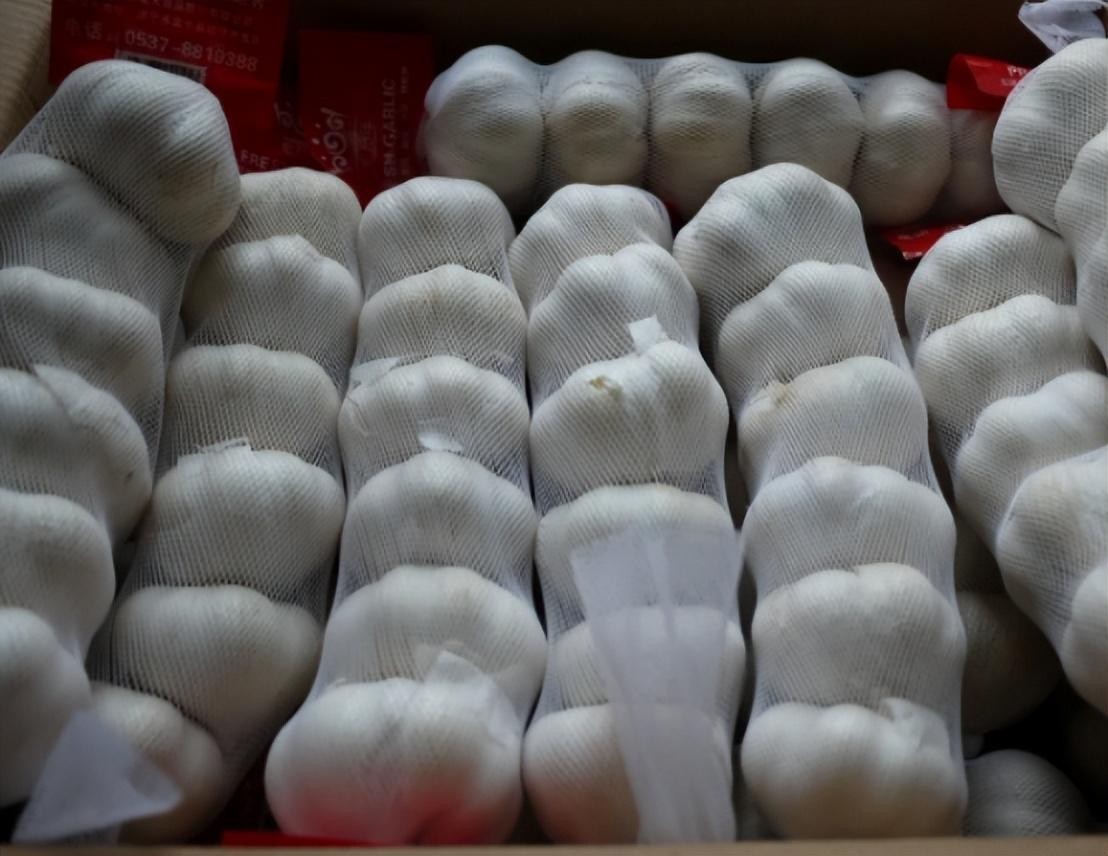 Một người b&aacute;n rau lỡ lời: H&atilde;y cất ngay 6 loại tỏi n&agrave;y đi, đặc biệt l&agrave; loại thứ 3, đừng bỏ qua n&oacute; - Ảnh 2.