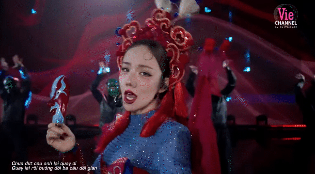 Vừa sắm 4 bộ B&Eacute; C&Uacute;P B&Ocirc;NG, hotmom Bảo Ngọc lại đặt set đồ cosplay em xinh Phương Ly cho &aacute;i nữ nhưng lại gặp phải t&igrave;nh huống &eacute;o le- Ảnh 2.