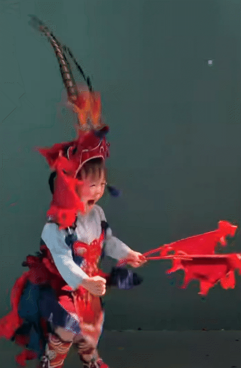 Vừa sắm 4 bộ B&Eacute; C&Uacute;P B&Ocirc;NG, hotmom Bảo Ngọc lại đặt set đồ cosplay em xinh Phương Ly cho &aacute;i nữ nhưng lại gặp phải t&igrave;nh huống &eacute;o le- Ảnh 7.