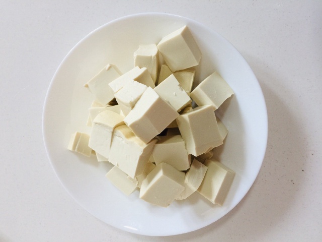 Đừng chỉ nấu đậu phụ theo kiểu truyền thống nữa! H&atilde;y thử c&ocirc;ng thức n&agrave;y - m&oacute;n ăn c&oacute; vị chua ngọt, hấp dẫn- Ảnh 1.