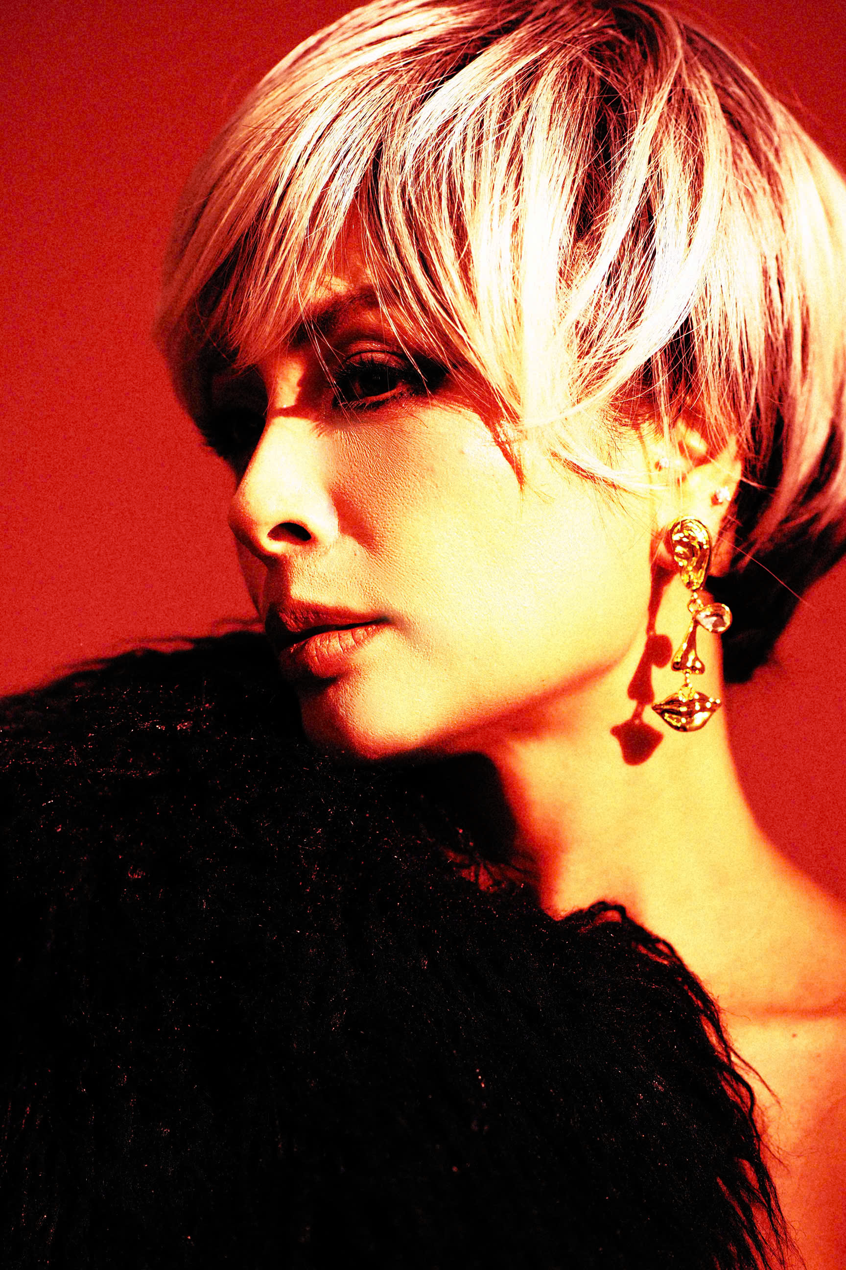 Dấu mốc 18 năm của Thu&yacute; Hằng, Thu&yacute; Hạnh từ khi mang bầu Suti v&agrave; B&ocirc;ng đến hai biểu tượng của thời gian- Ảnh 14.