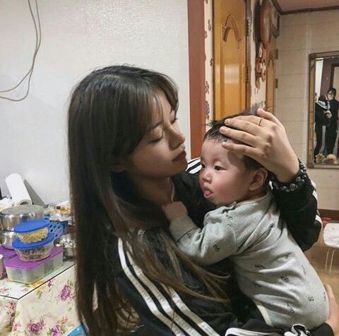 Nếu mẹ đang c&oacute; những kiểu h&agrave;nh xử n&agrave;y, đừng tr&aacute;ch v&igrave; sao con kh&ocirc;ng nghe lời - Ảnh 2.