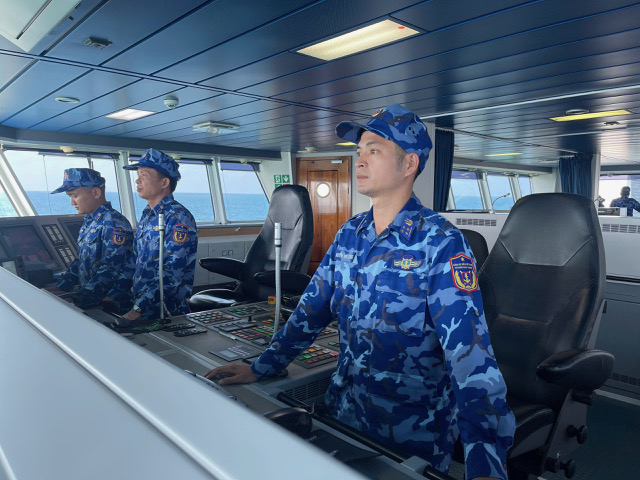 H&agrave;nh tr&igrave;nh xuy&ecirc;n Tết, khi con t&agrave;u l&agrave; nh&agrave;, biển cả l&agrave; qu&ecirc; hương - Ảnh 2.