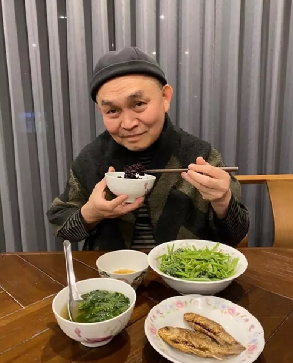 Nam NSƯT giàu có về hưu: Ăn trưa ở khách sạn, gần như chay tịnh - Ảnh 2.