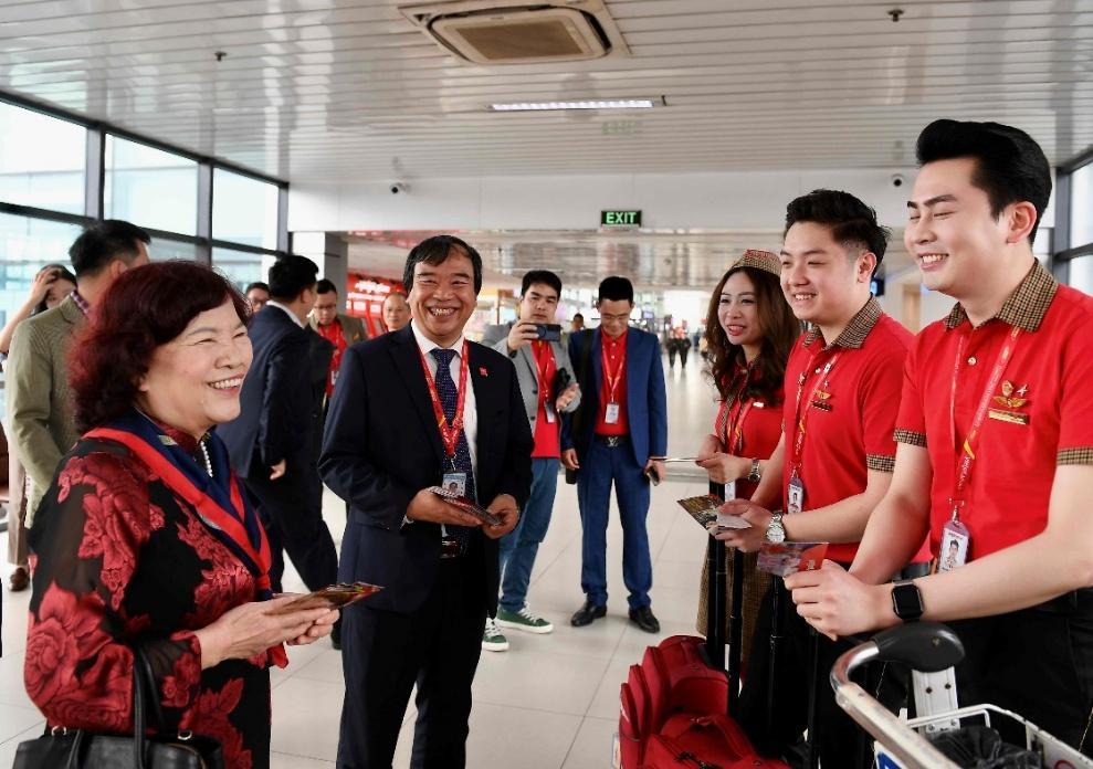 Ng&agrave;y đầu xu&acirc;n B&iacute;nh Ngọ, những chuyến bay Vietjet mang theo lời ch&uacute;c năm mới tốt l&agrave;nh- Ảnh 7.