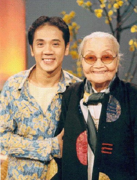 Tổ nghề sống miền Nam lấy nước mắt kh&aacute;n giả H&agrave; Nội- Ảnh 1.