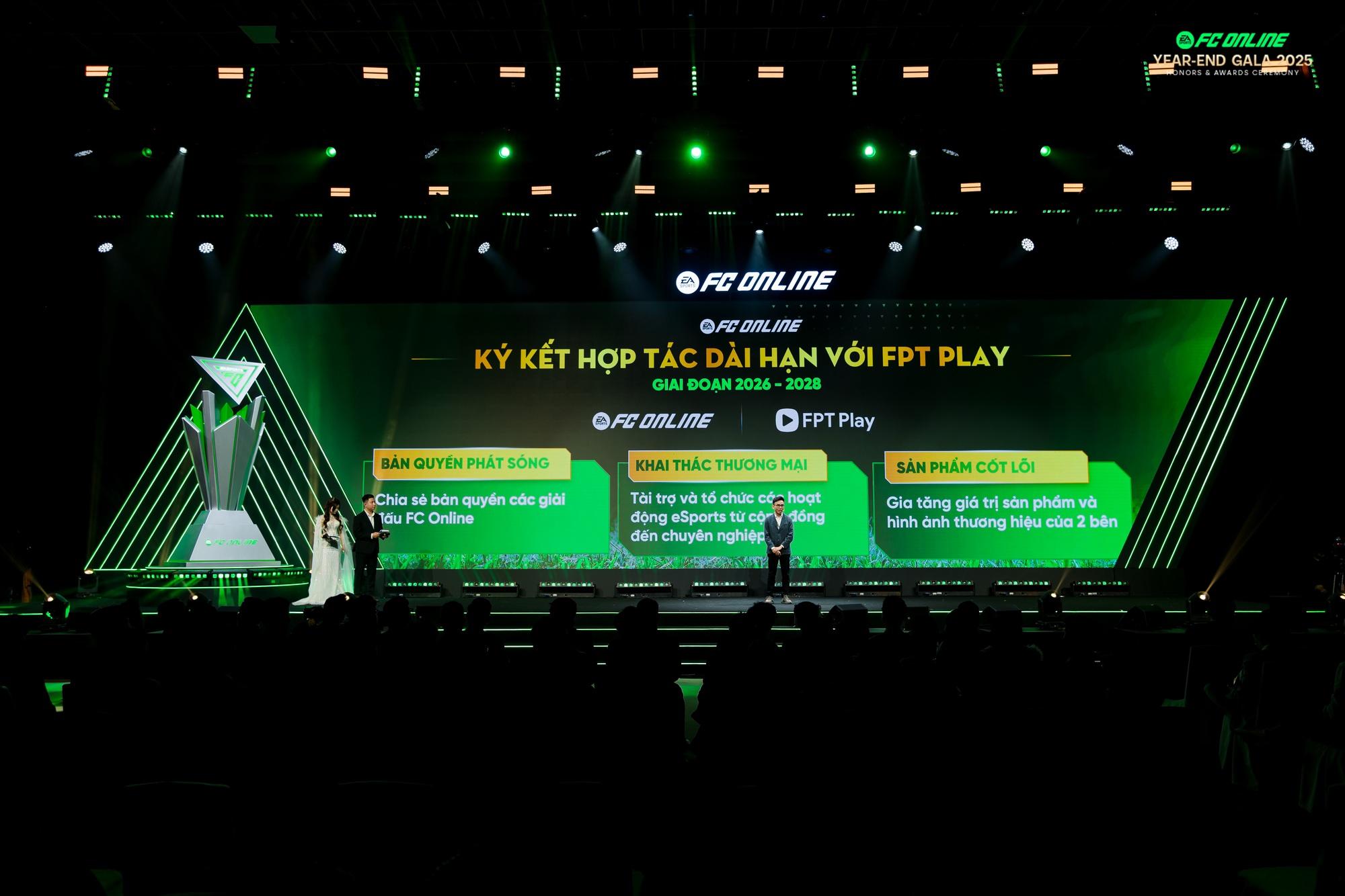 FC Online Year-End Gala 2025 - "Shine Your Journey &ndash; Build Our Greatness"- Ảnh 11.