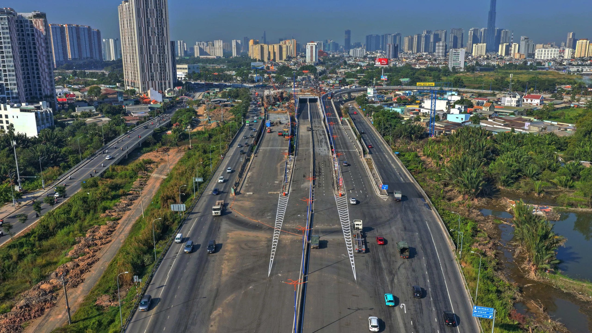 Từ khởi c&ocirc;ng đến vận h&agrave;nh: Khu đ&ocirc;ng trở th&agrave;nh l&otilde;i kết nối trong cấu tr&uacute;c đ&ocirc; thị đa cực- Ảnh 1.