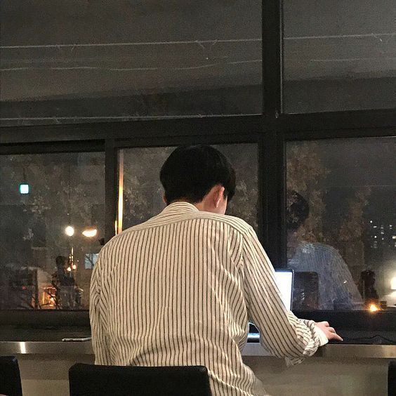 Cầm 330 triệu đi đầu tư chứng khoán, vật vã suốt 10 năm: Tôi "lãi" 5 bài học không sách vở nào dạy- Ảnh 2. Cầm 330 triệu đi đầu tư chứng khoán, vật vã suốt 10 năm: Tôi "lãi" 5 bài học không sách vở nào dạy- Ảnh 2.