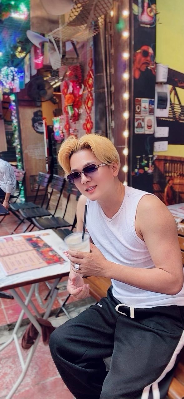 Ca sĩ Vũ Hà nhập viện cấp cứu đúng ngày sinh nhật mùng 5 Tết - Ảnh 2.