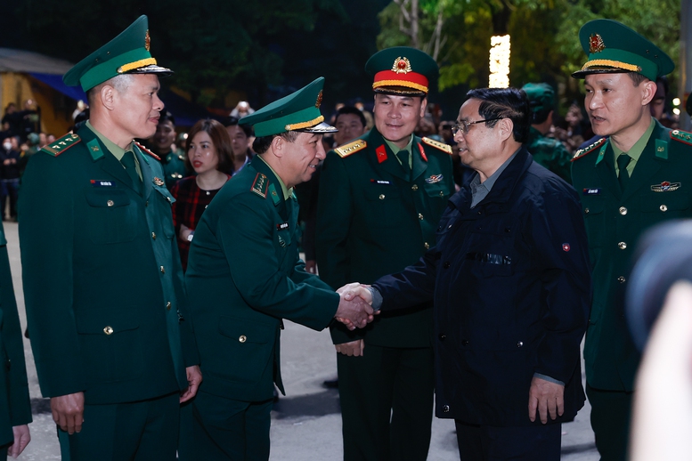 Thủ tướng: Ph&aacute;t động 'Chiến dịch Đ&ocirc;ng Kh&ecirc; năm 2026' ho&agrave;n th&agrave;nh 2 tuyến cao tốc ở Lạng Sơn, Cao Bằng- Ảnh 12.