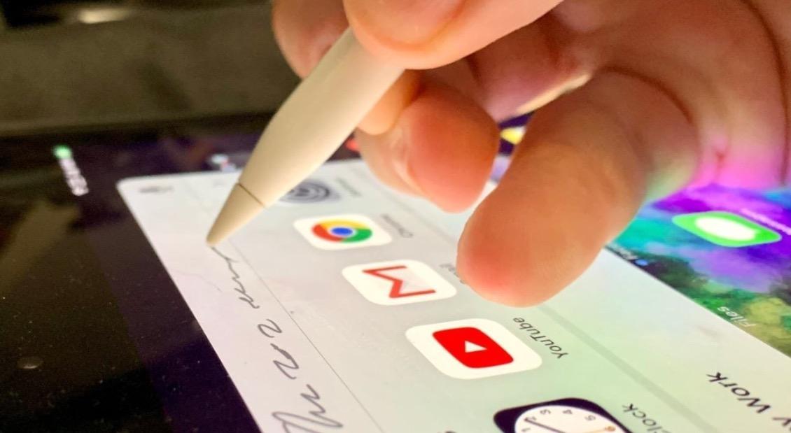 Năm B&iacute;nh Ngọ v&agrave; kỳ vọng Apple sẽ "phi nước đại" tr&ecirc;n tần số qu&eacute;t m&agrave;n h&igrave;nh: Một thập kỷ chờ đợi l&agrave; đ&atilde; đủ- Ảnh 2.