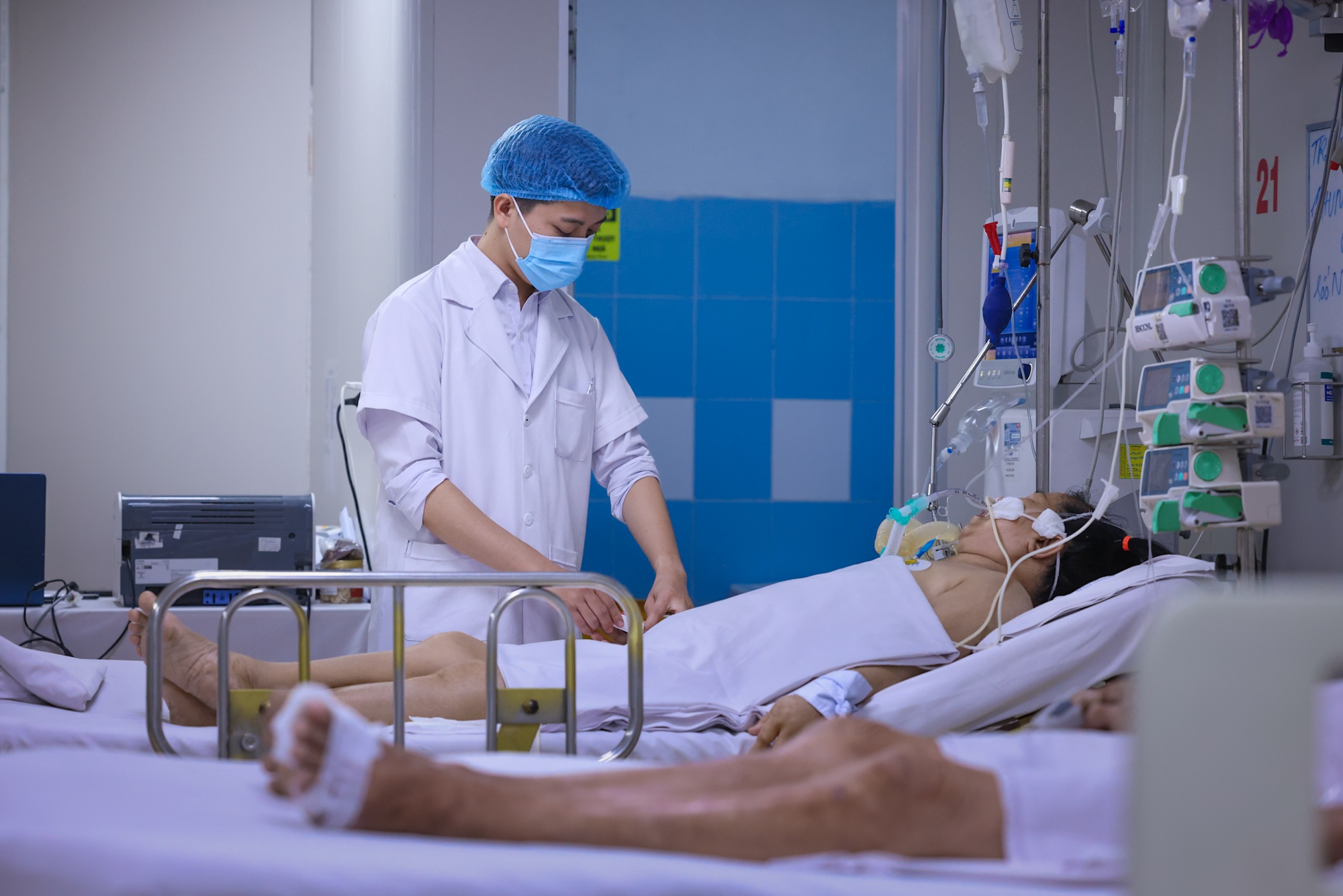 Những “màu đỏ không Tết” do Sốt xuất huyết Dengue và cuộc chiến giành lại mùa xuân - Ảnh 18.