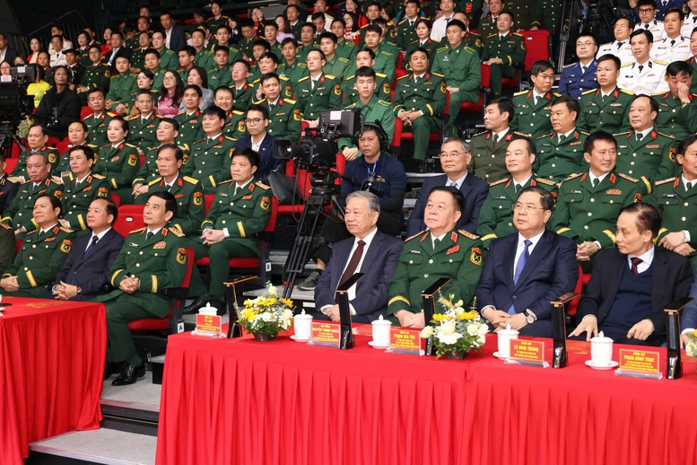 Tổng B&iacute; thư T&ocirc; L&acirc;m dự tổng kết, trao giải cuộc thi 'Vững bước dưới cờ Đảng'- Ảnh 2.