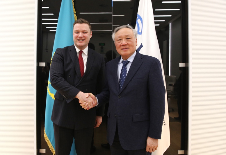 Việt Nam-Kazakhstan th&uacute;c đẩy x&acirc;y dựng h&agrave;nh lang kết nối kinh tế-t&agrave;i ch&iacute;nh- Ảnh 3.