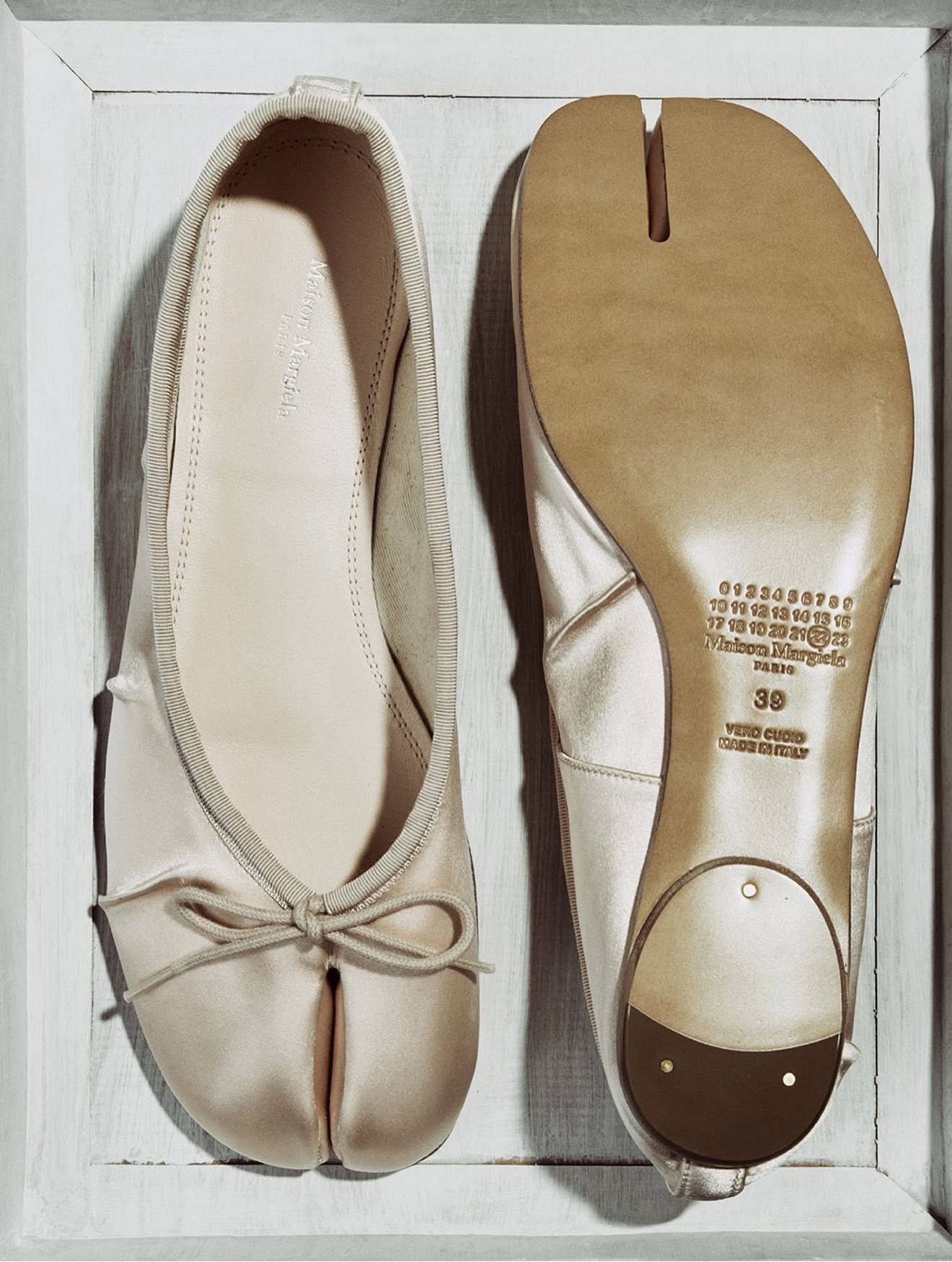 Hot trend 2026 gọi t&ecirc;n gi&agrave;y satin: Từ gi&agrave;y b&uacute;p b&ecirc; tới sneakers đều xinh cỡ n&agrave;y, bảo sao MXH m&ecirc; đắm!- Ảnh 13.