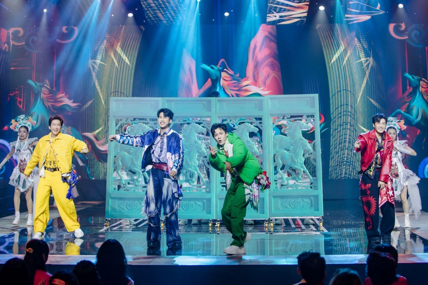 Tổng đạo diễn Trần Th&agrave;nh Trung v&agrave; cuộc chơi lớn mở m&agrave;n Gala Nhạc Việt Tết 2026- Ảnh 2.