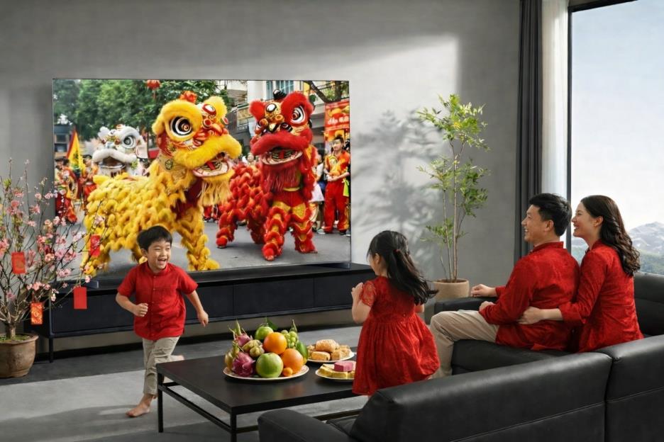 Mua 1 được 2: B&iacute; k&iacute;p sắm TV "xịn mịn" đ&oacute;n Tết lại c&ograve;n được tặng k&egrave;m v&eacute; m&aacute;y bay vi vu, hội săn deal kh&ocirc;ng thể bỏ lỡ!- Ảnh 1.