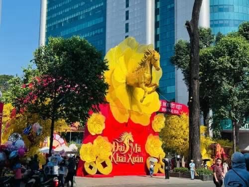 Tuổi trẻ th&agrave;nh phố Hồ Ch&iacute; Minh ho&agrave; c&ugrave;ng kh&ocirc;ng gian xưa - Tết nay tại Lễ hội Tết Việt B&iacute;nh Ngọ năm 2026- Ảnh 1.