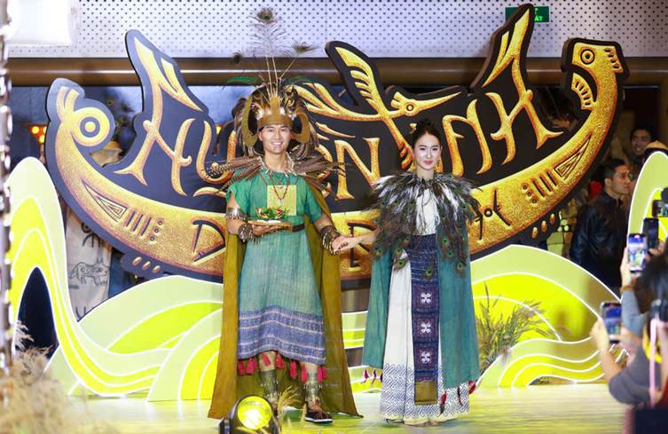 Lần đầu ra rạp: Chuyện t&igrave;nh Chử Đồng Tử - Ti&ecirc;n Dung "hồi sinh" c&ugrave;ng văn h&oacute;a Đ&ocirc;ng Sơn rực rỡ

 - Ảnh 2.