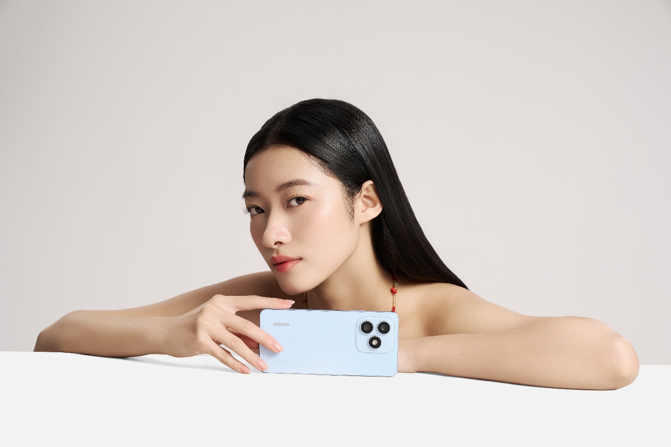 Khi "gi&aacute; trị thực" v&agrave; độ bền trở th&agrave;nh chuẩn mới cho smartphone tầm trung- Ảnh 2.