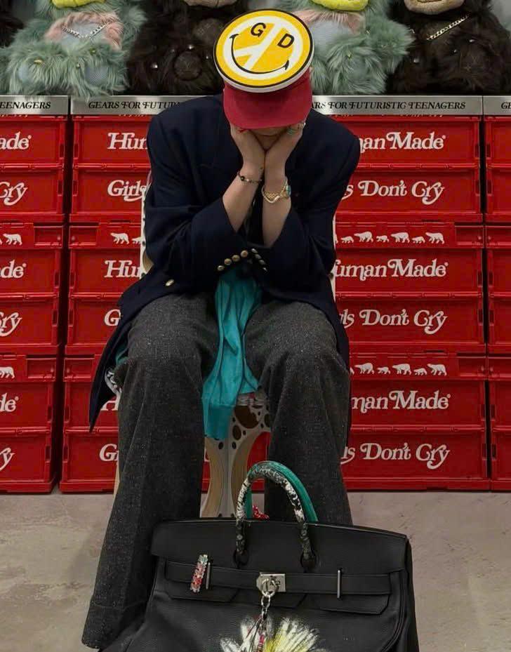 G-Dragon nghiện đeo một mẫu đồng hồ nữ từ Piaget- Ảnh 5.